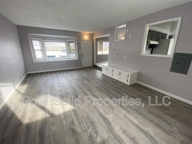 Foto del edificio - 4703 E 17th St