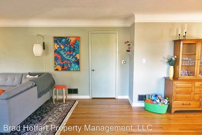 Foto del edificio - 4 br, 2 bath House - 7214 SW 10th Ave.