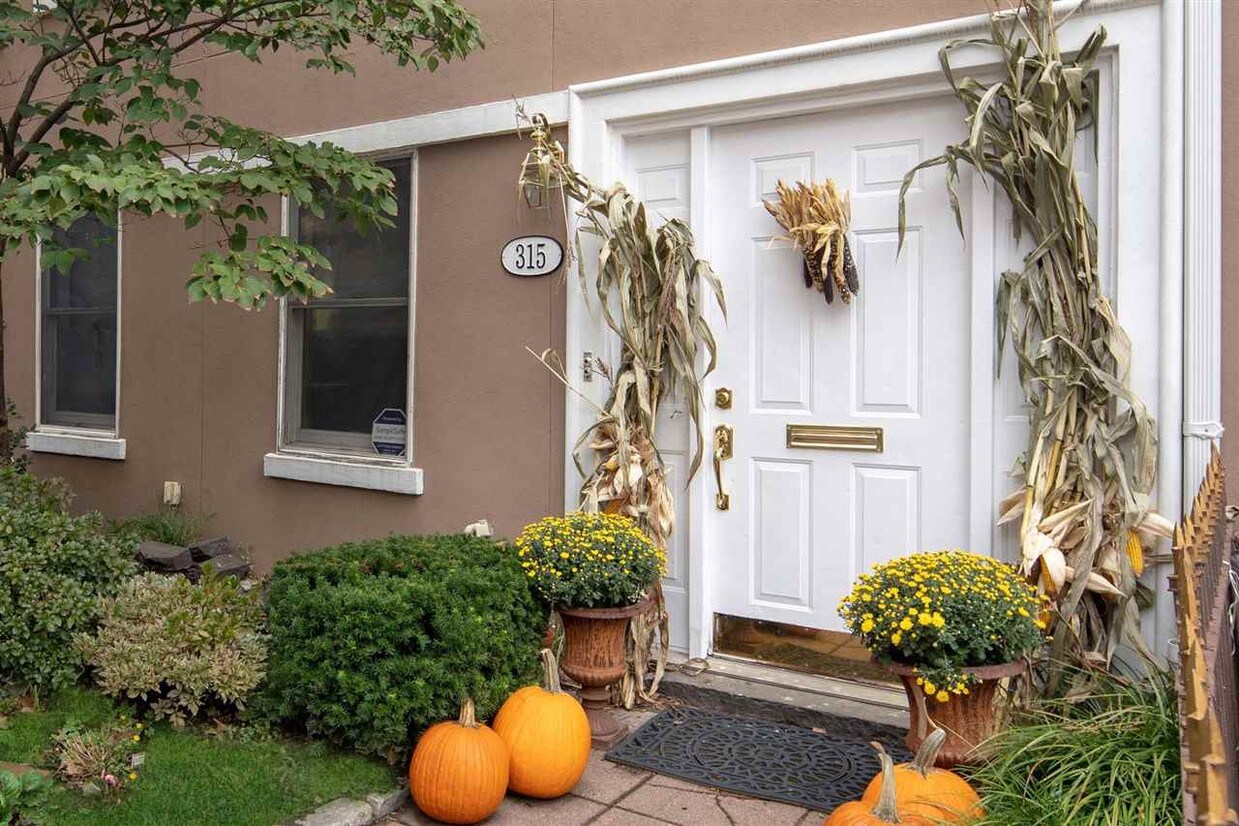Foto principal - 315 Bloomfield St