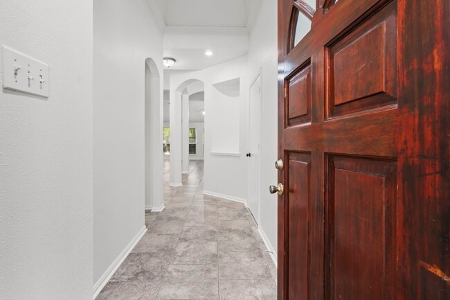 Foto del edificio - 255 Genesee Ridge Ct