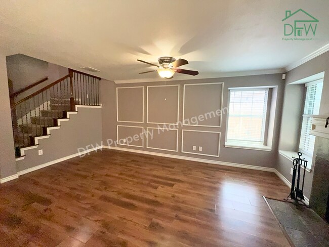 Foto del edificio - Charming 3BR/2.5BA Corner Home in Euless – Pool, Fireplace & Garage!