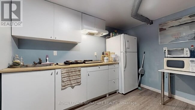 Building Photo - 174 Caribou Rd