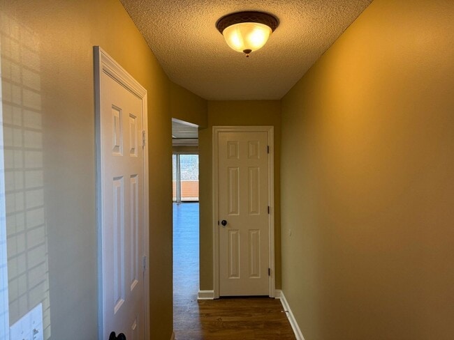 Photo - ** Holiday Special ** No rent until January 1st, 2026 plus $100 CASH bonus - Exp. 12/31/25 House