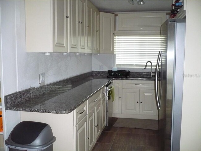 Foto del edificio - 1209 Bay Pine Blvd
