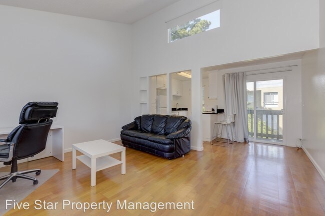 Foto del edificio - 480 E Okeefe St