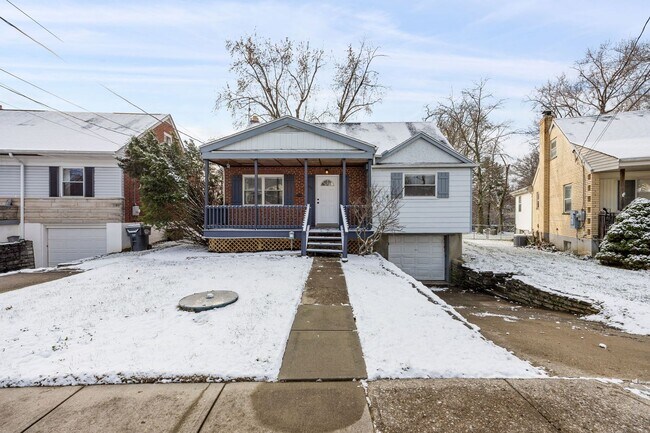 Building Photo - Green Twp- Lovely 4 bedroom 2 bath in OHSD