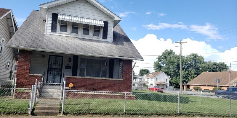 Primary Photo - 2664 Chesterfield