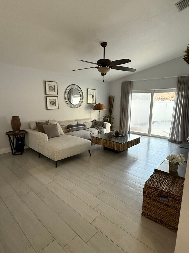 Foto del edificio - 17442 SW 21st Ct
