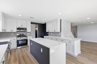 Building Photo - 5644 Meadows Way