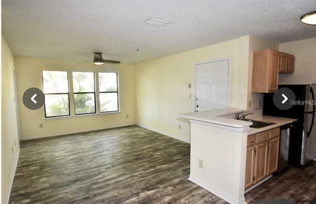 4009 Crockers Lake Blvd Unit 13, Sarasota, FL 34238 Condo for Rent in