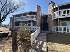 Building Photo - 18133 E Kentucky Ave