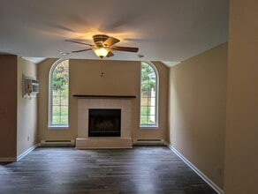 Building Photo - 605 Country Acres Ct