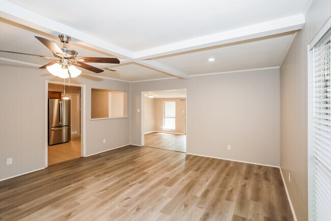 Building Photo - 1215 Avenue C