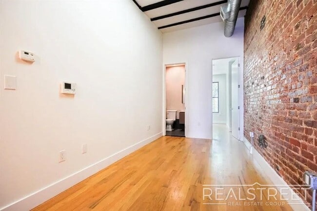 Foto del edificio - Greene Avenue