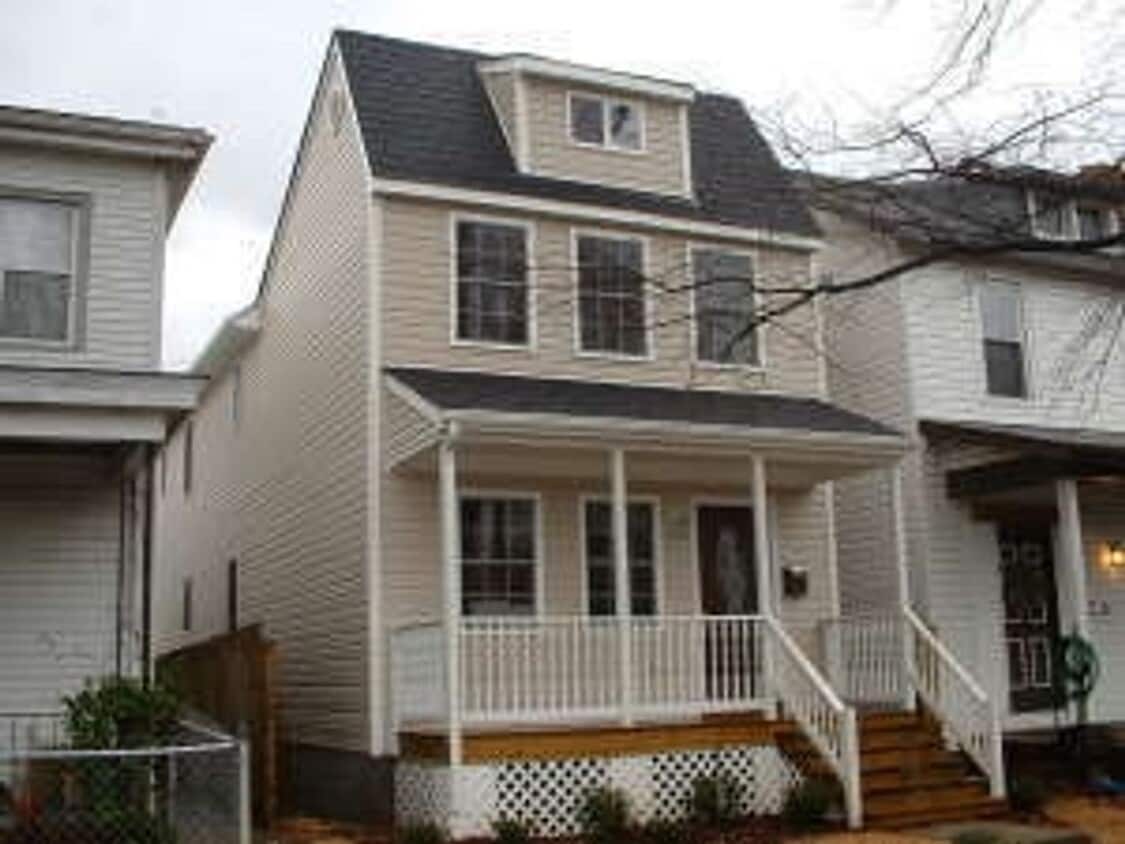 Large 3 Bedroom | 2.5 Bath in The Fan! - Large 3 Bedroom | 2.5 Bath in The Fan!