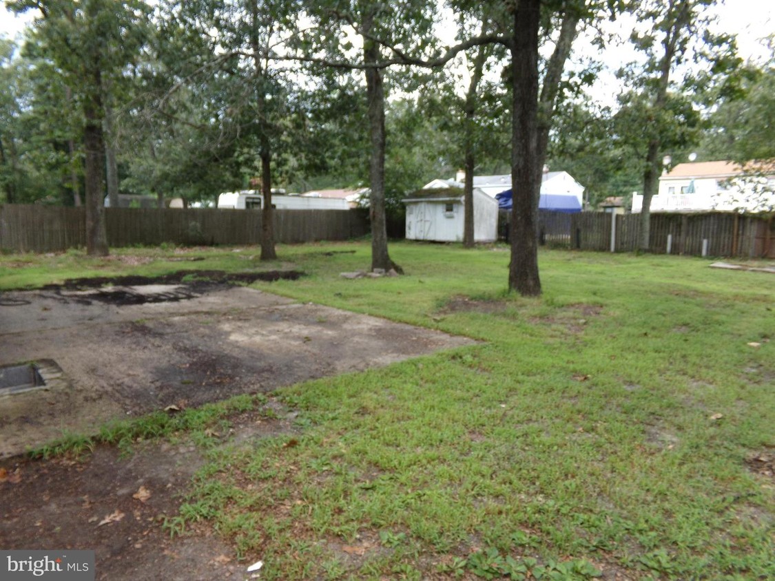 Primary Photo - 415 Rhode Island Rd