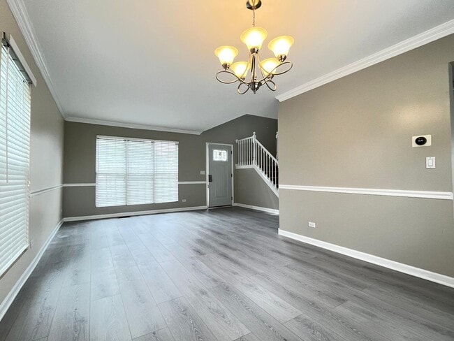Building Photo - 468 Columbine Ln