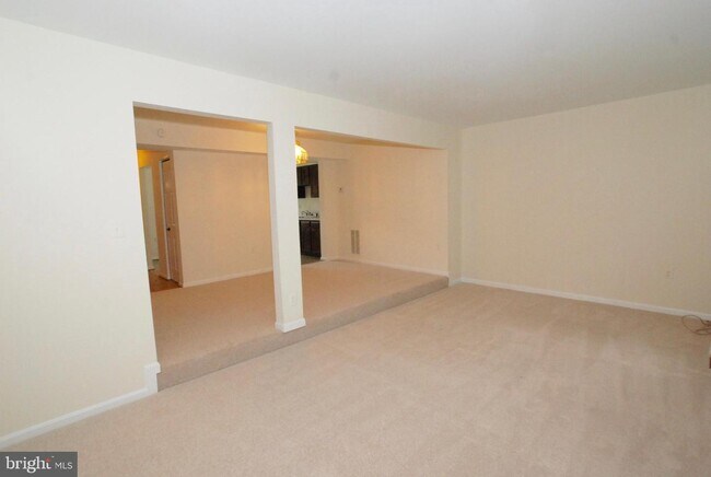 Building Photo - 10280 Colony Park Dr