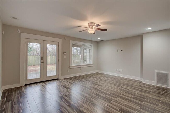Building Photo - 1399 N Druid Hills Rd NE