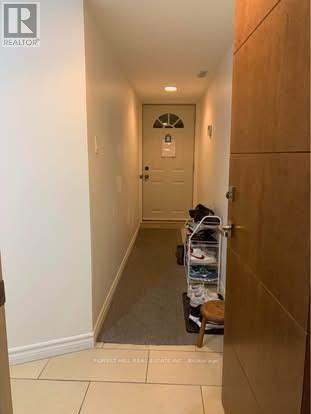 Building Photo - 17 Blue Forest Dr