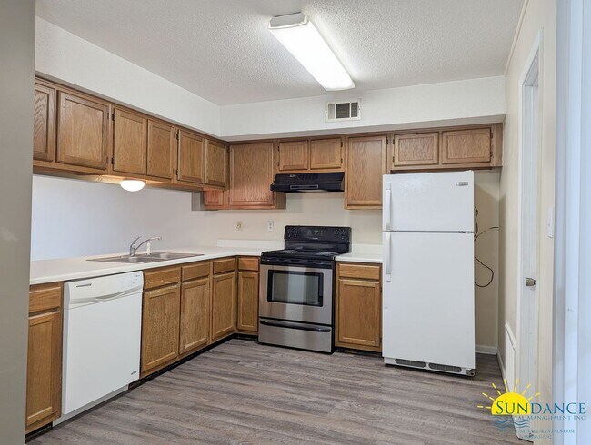 Building Photo - Nice 2 Bedroom Townhouse in Fort Walton Beach