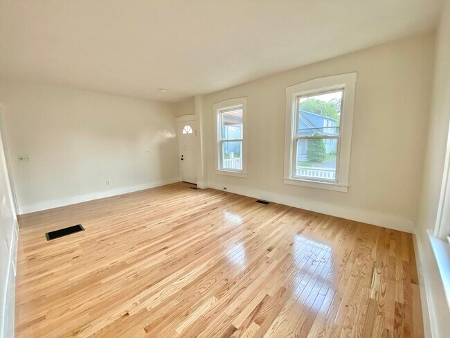 Foto del edificio - 12 Pearl St