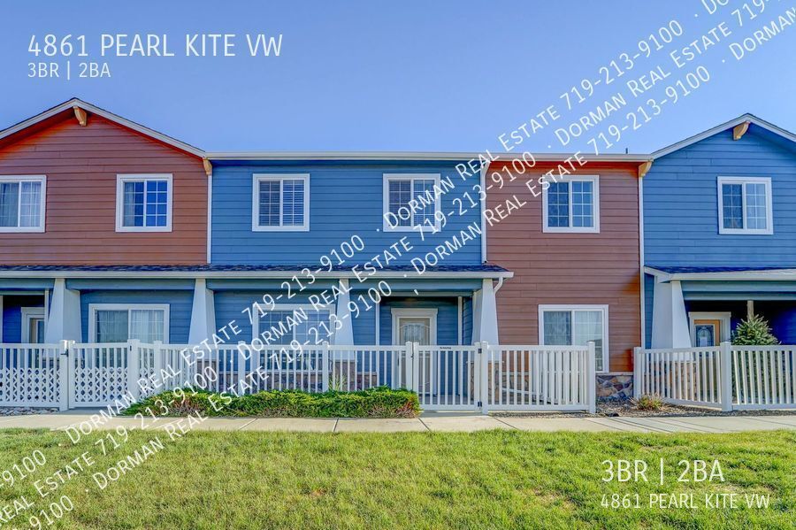 Primary Photo - Townhome conveniently located