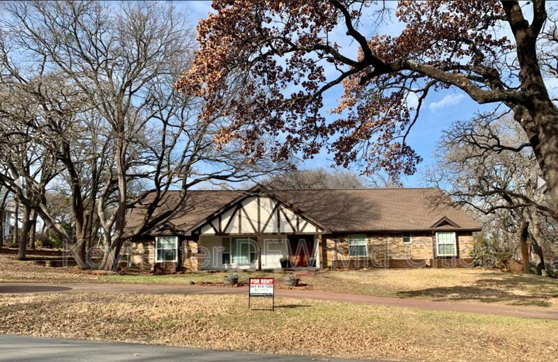 Primary Photo - 1608 Durham Dr