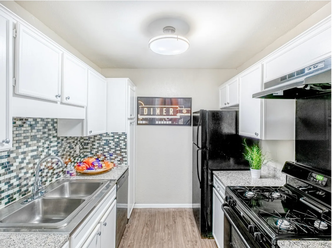 Photo - 535 Harvest Hill Rd (Dallas, TX)