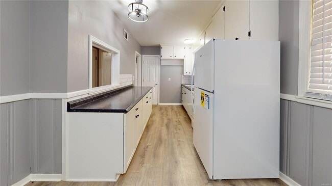 Foto del edificio - 1117 Newton St