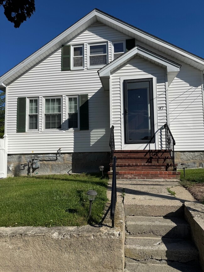 Building Photo - 97 Elliot Ave
