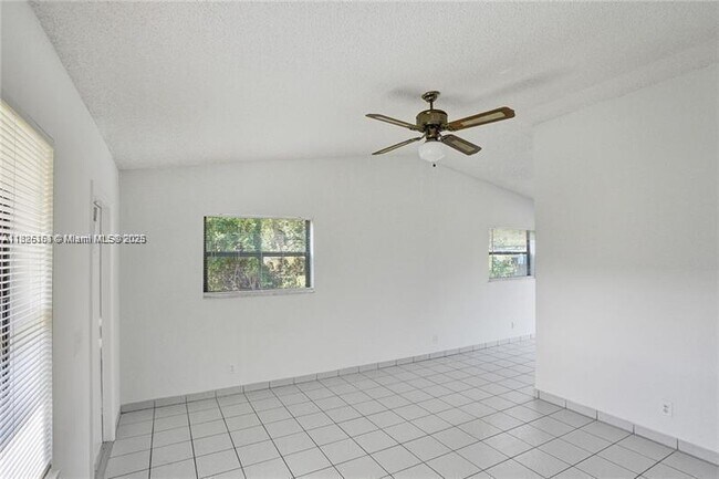 Building Photo - 5619 McKinley St