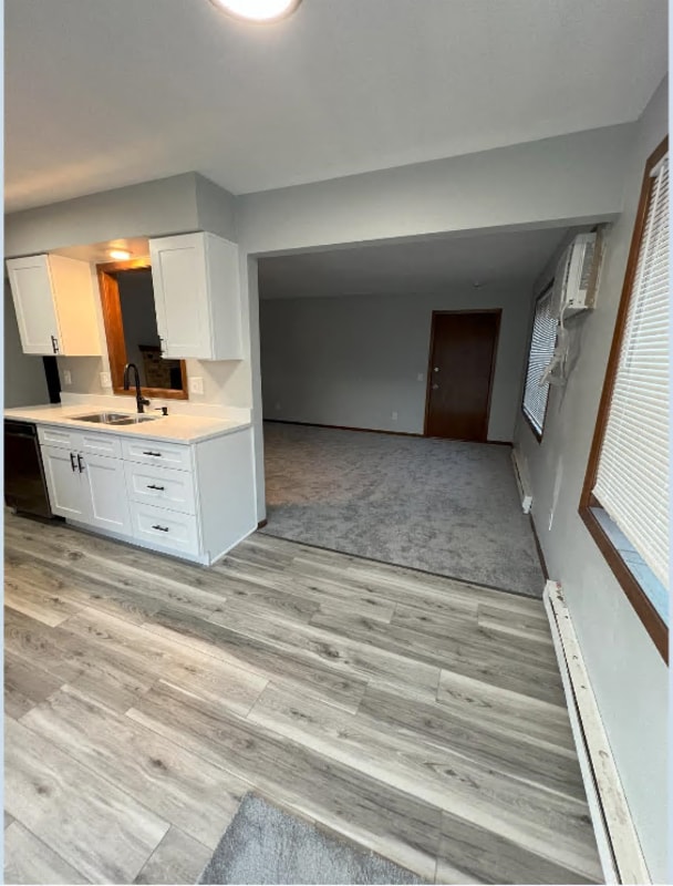 Building Photo - 2 S Wickham Ct