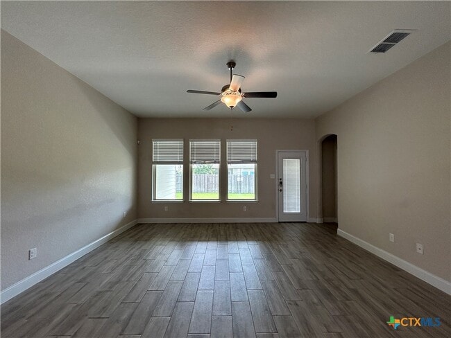 Building Photo - 1321 Cottonseed St