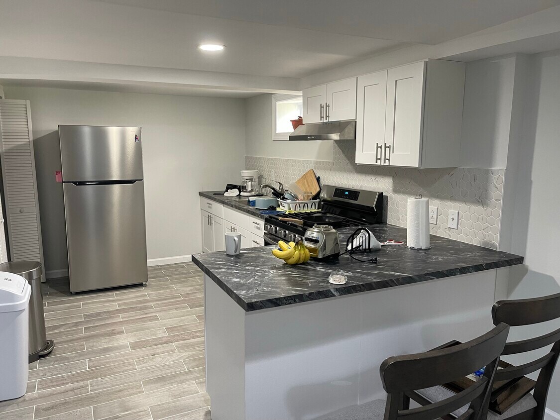 801 Roosevelt Ave Unit 1, Carteret, NJ 07008 Apartments in Carteret