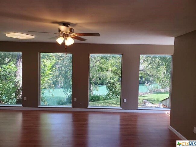 Building Photo - 388 GUADALUPE RIVER Dr