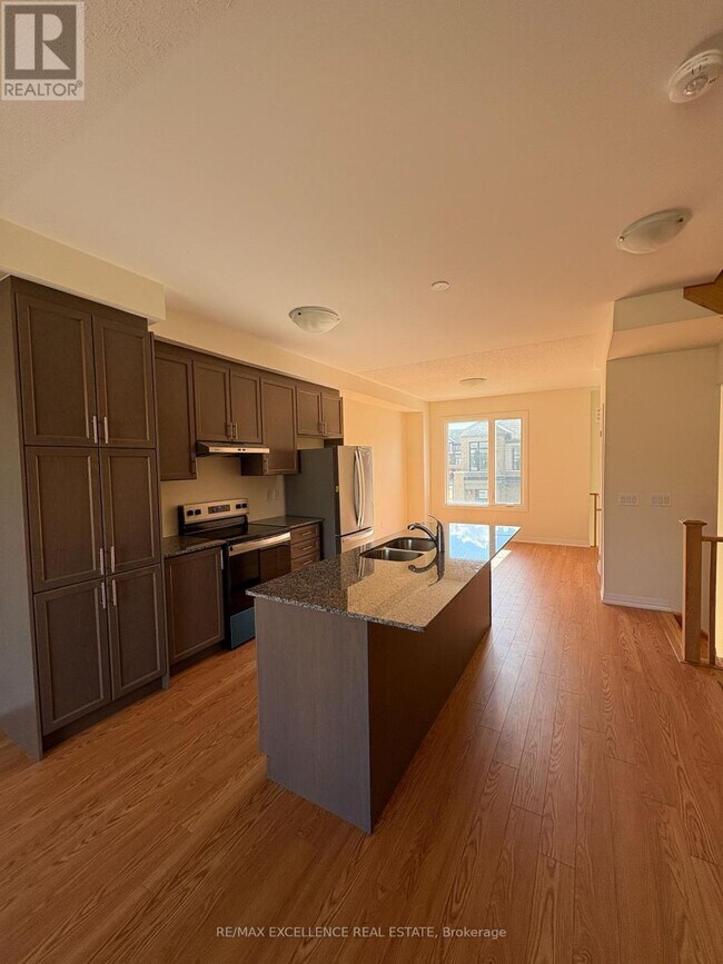 Building Photo - 474 Provident Way