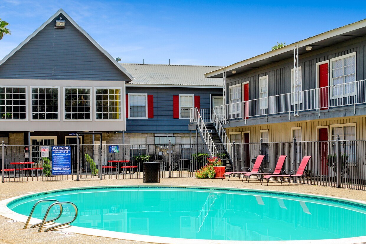 Northwest Corners Apartments Houston, TX