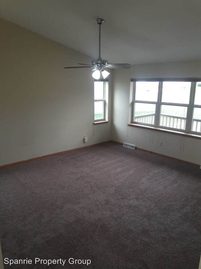 Building Photo - 1389 Prairie Rose Dr