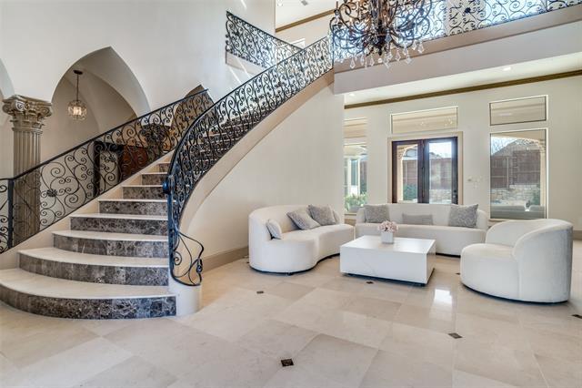 Foto del edificio - 1634 Torrey Pines Ln