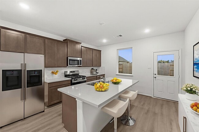 Foto del edificio - 19111 Hazel Firs Ln