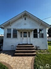 Building Photo - 11 S Livingston Ave