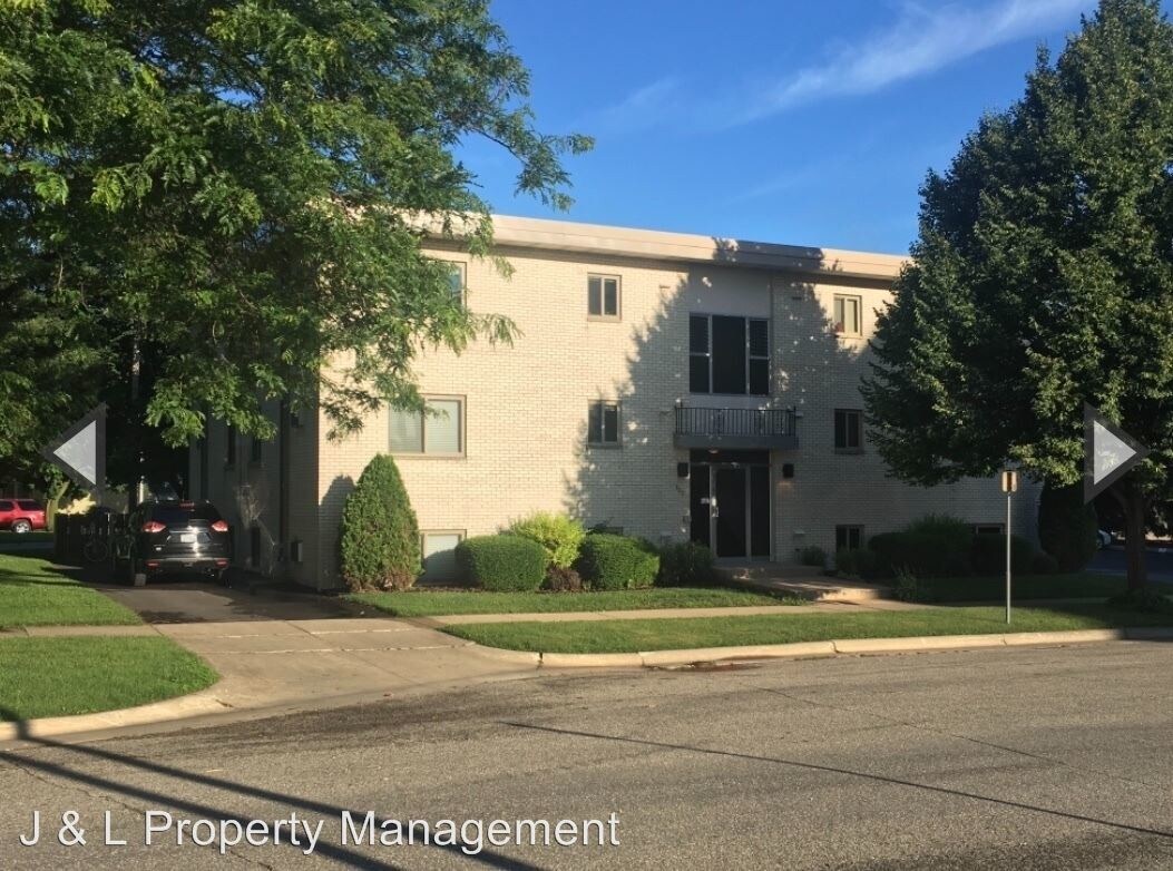 Primary Photo - 307 3rd Ave NW