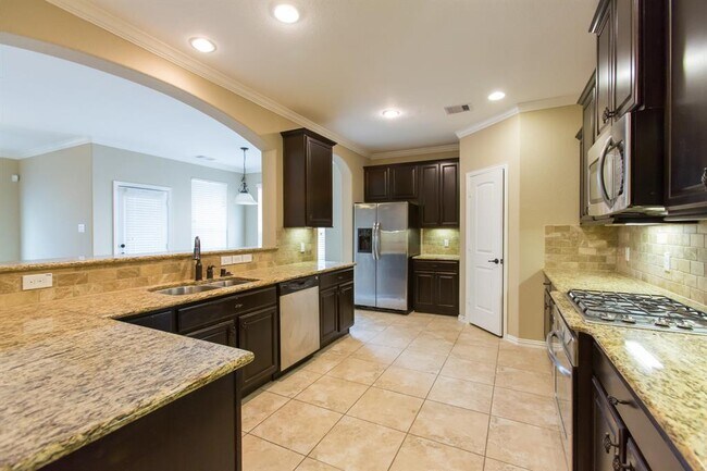 Foto del edificio - 13707 McKinney Creek Ln
