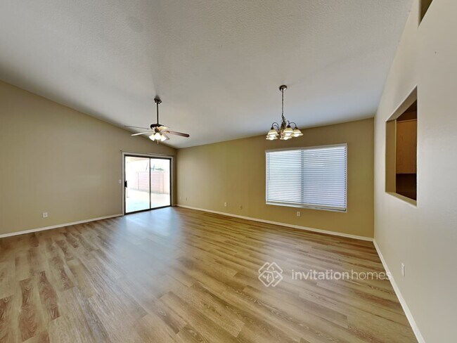 Building Photo - 15693 N Gil Balcome Ct