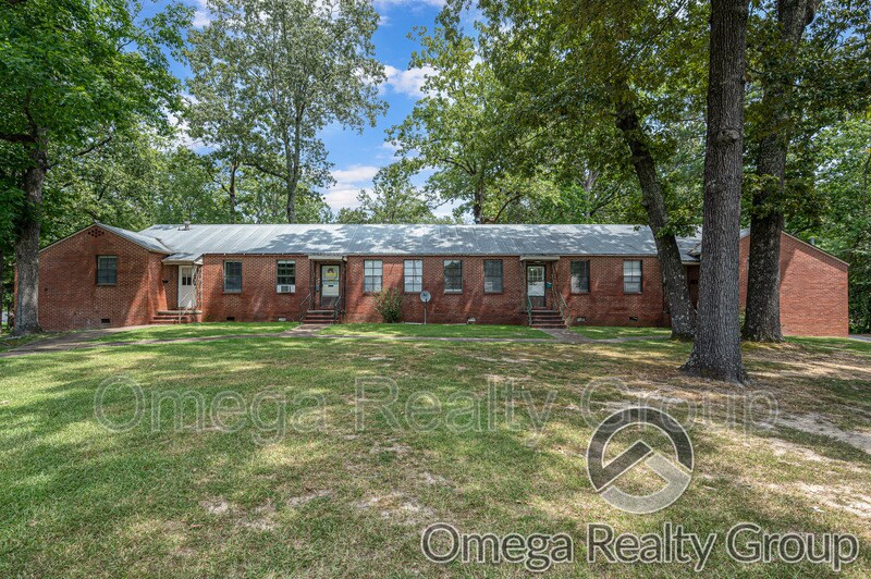 901 9th Ave Unit Apt 1, Jasper, AL 35501 Condo for Rent in Jasper, AL