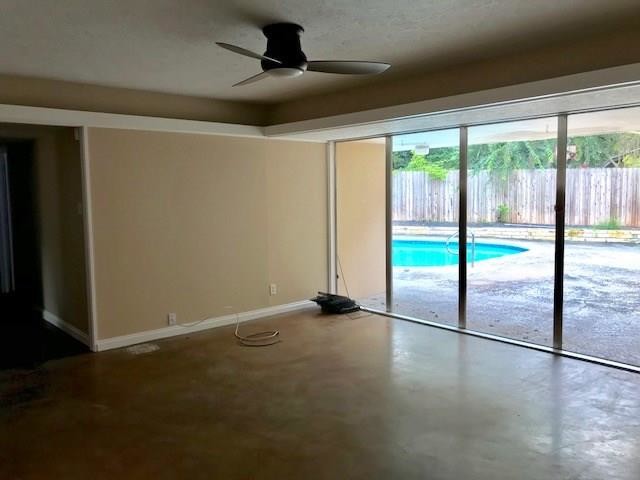 Building Photo - 5905 Highland Hills Dr