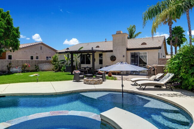 Building Photo - 80718 Desert Spur Dr