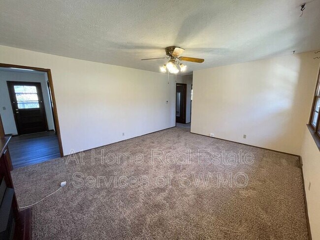Building Photo - 2405 S Dollison Ave