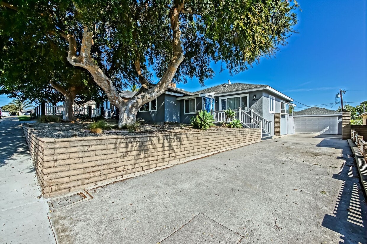 Photo - 2809 Carlsbad Street